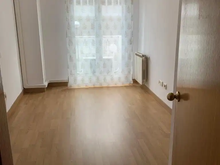 Bedroom of Flat for rent in Arganzuela