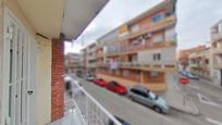 Exterior view of Flat to rent in  Madrid Capital  with Terrace