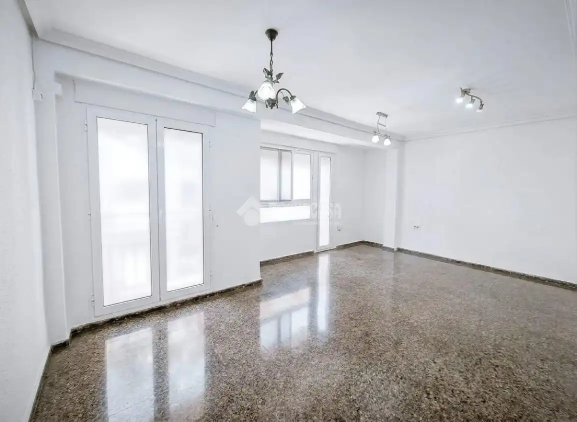 Wohnung zum Verkauf in Burjassot
