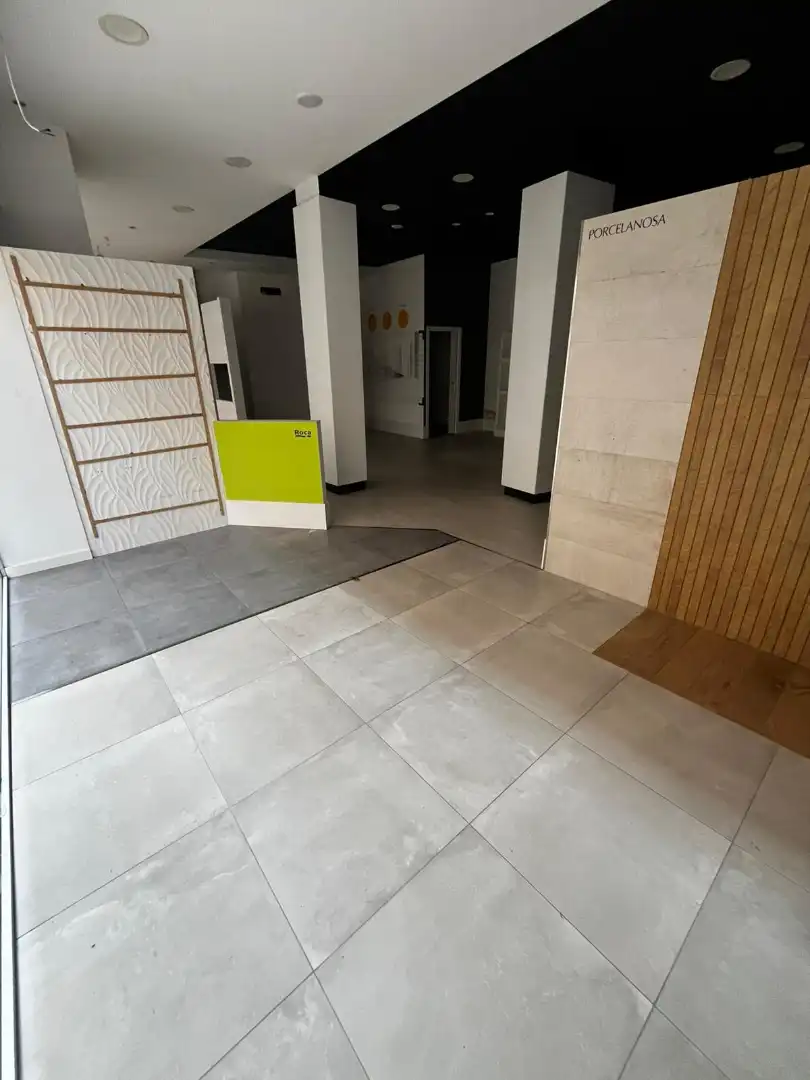 Business premises to rent in Calle de Calatrava, imagen 17