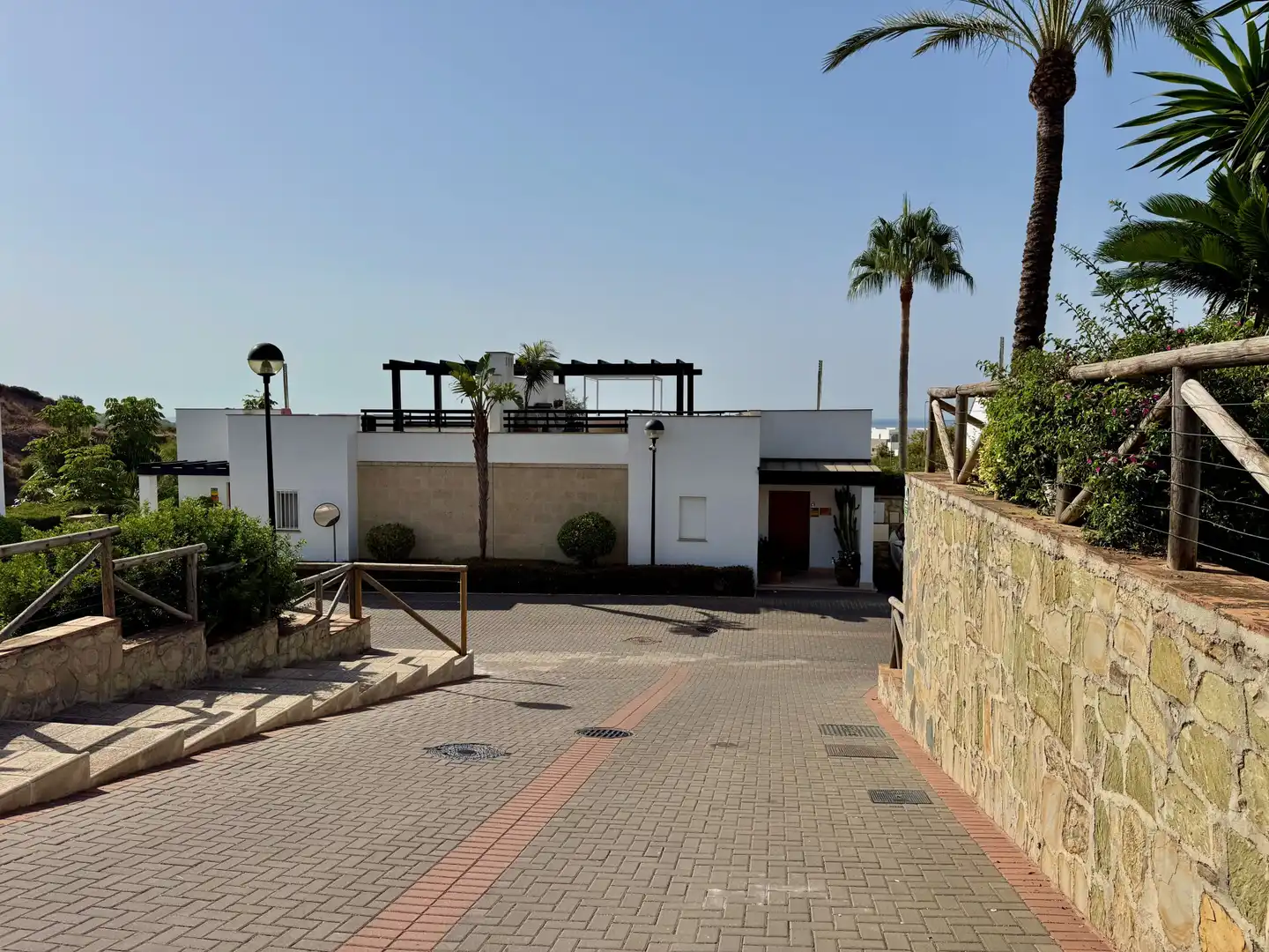 Außenansicht von Einfamilien-Reihenhaus zur Miete in Las Chapas - El Rosario
