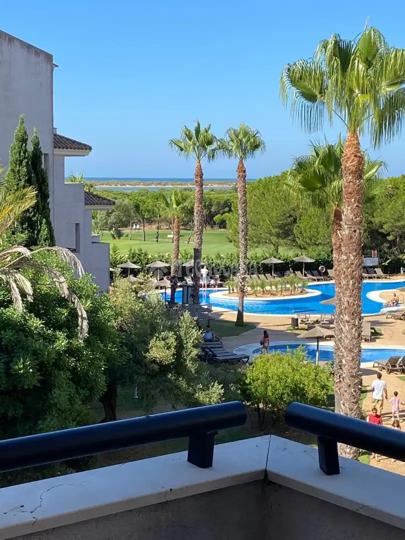 Außenansicht von Wohnung zum Verkauf in Cartaya mit Klimaanlage und Gemeinschaftspool