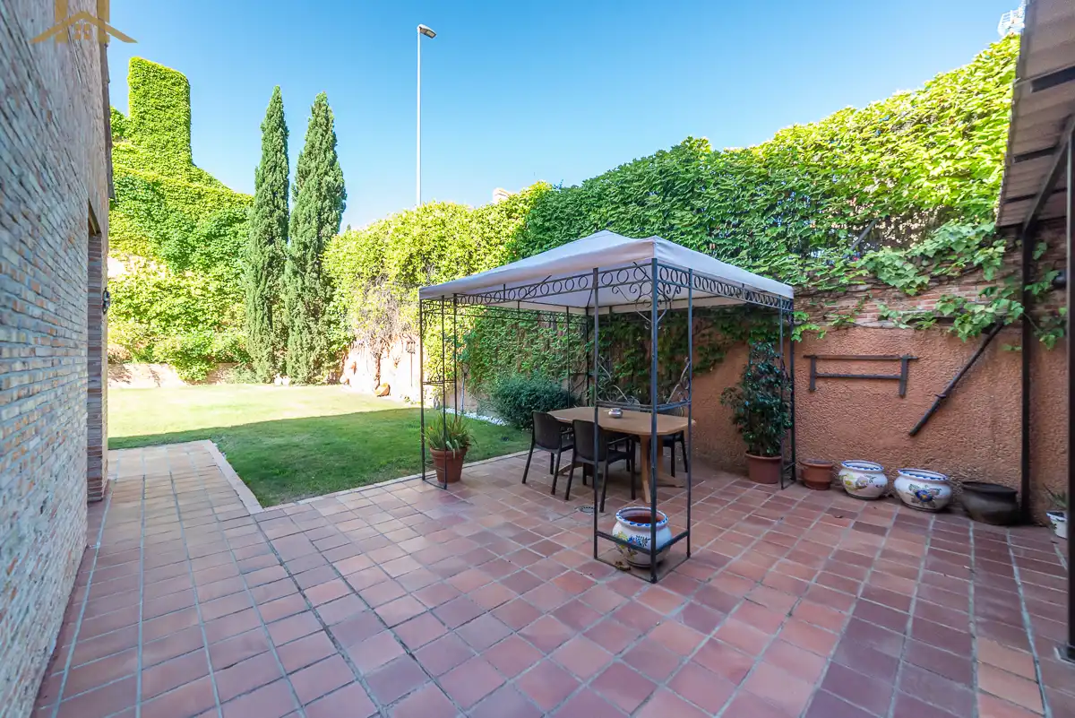 Terrace of Detached homes for sale in Villanueva del Pardillo  with Air Conditioner, Heating and Private garden