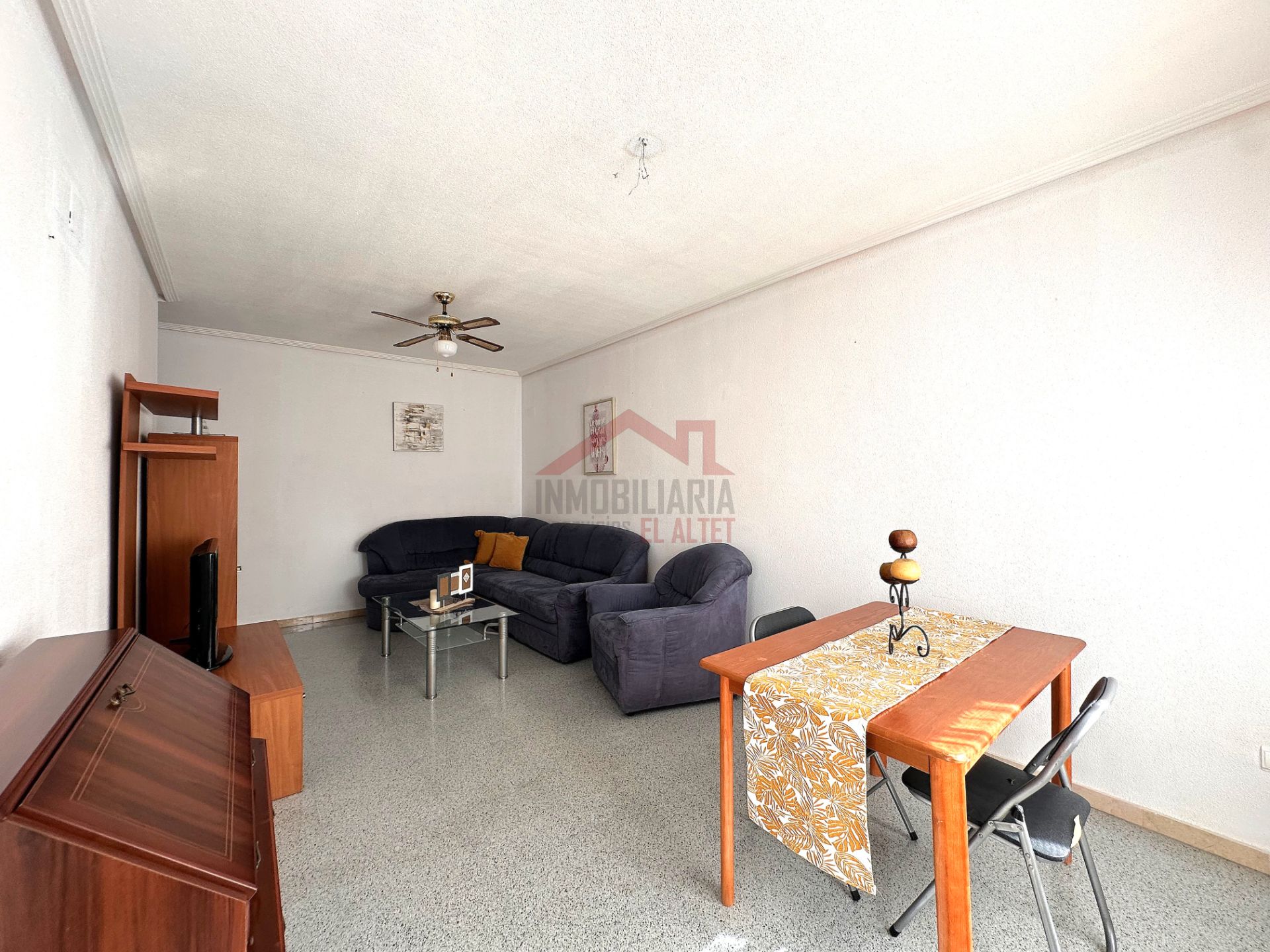 Sala d'estar de Pis en venda en Elche / Elx amb Traster, Moblat i Forn