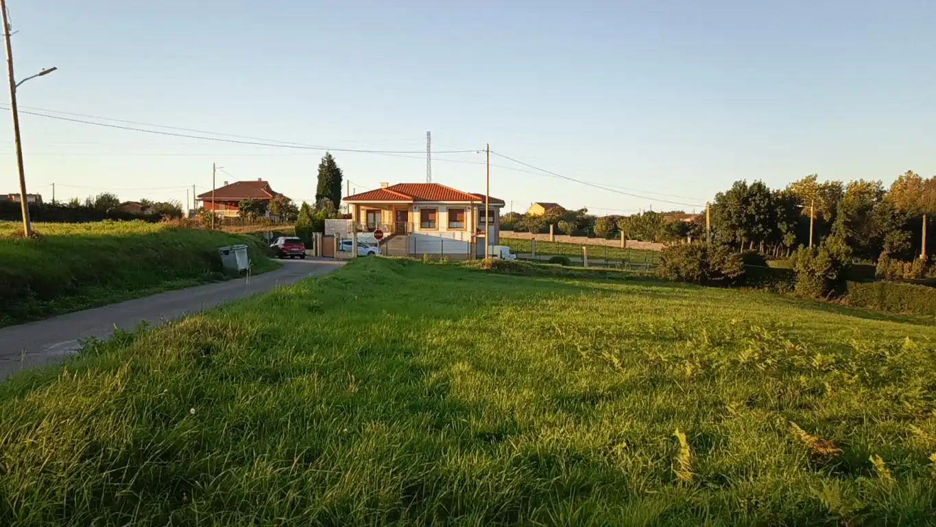 Wohnbaugrundstück zum Verkauf in Lugar Granda, imagen 2