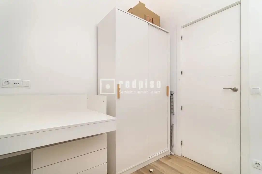 Bedroom of Flat for rent in Madrid  with Air Conditioner, Heating and Parquet flooring