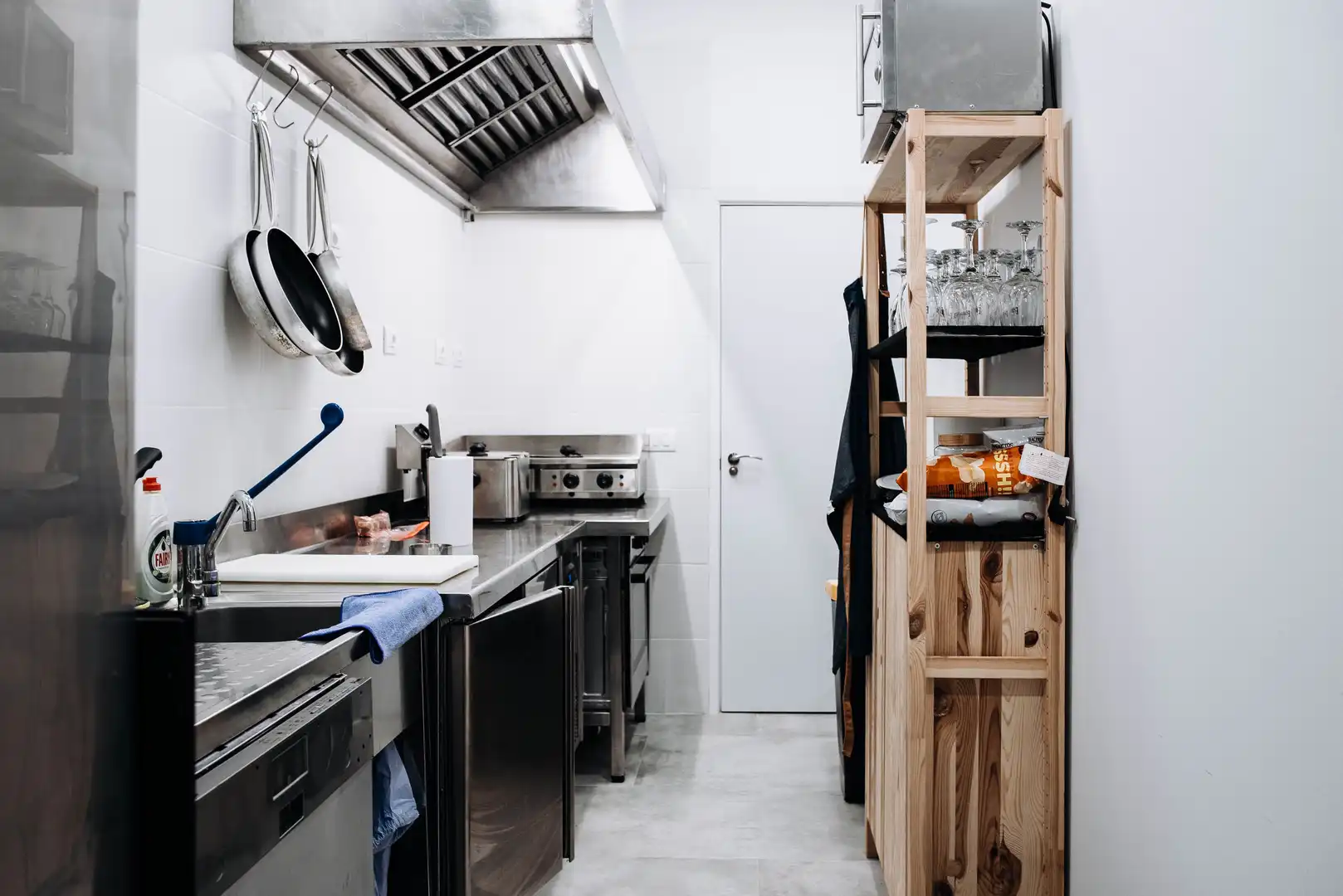 Cocina de Local en venta en San Bartolomé de Tirajana con Aire acondicionado
