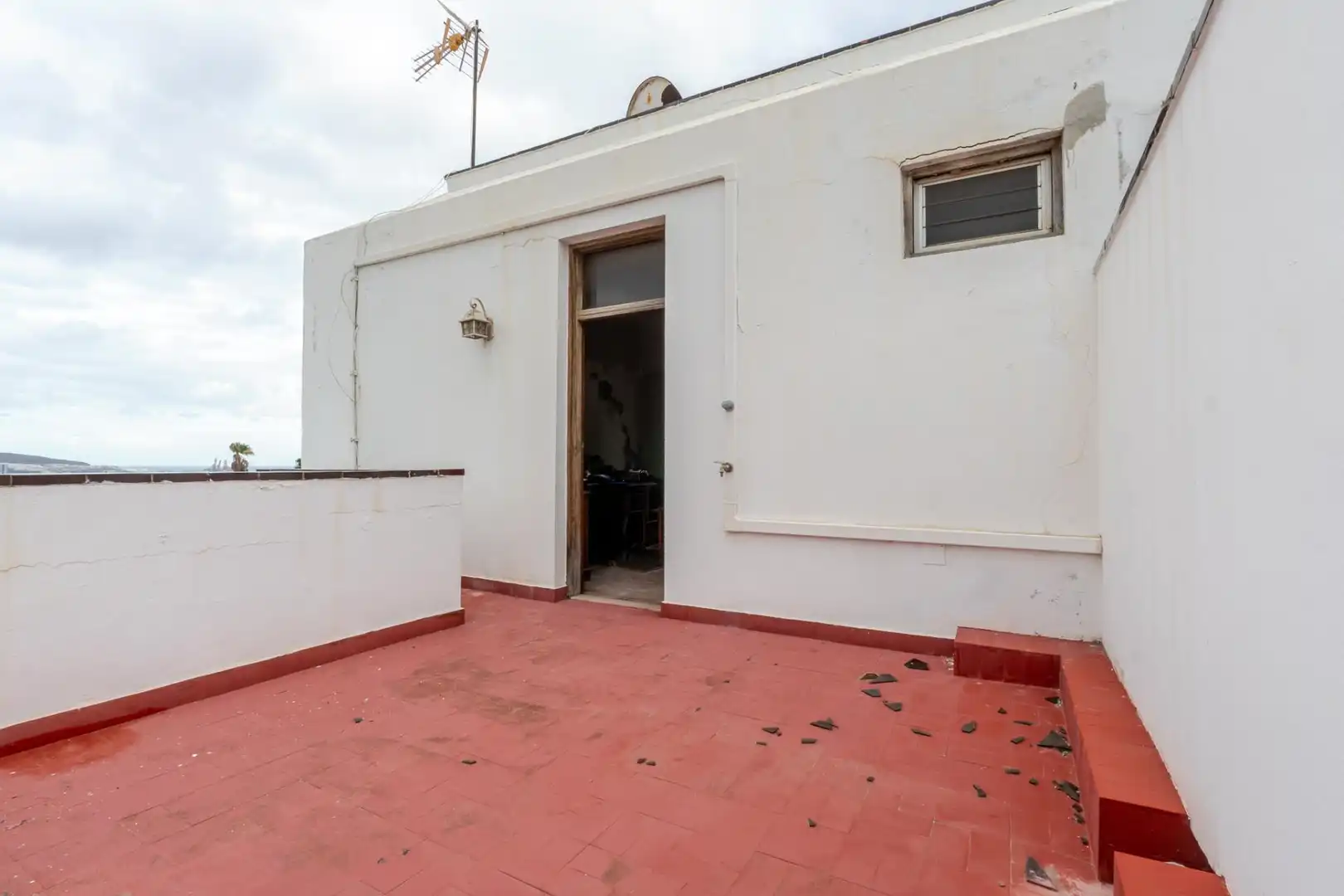 Vista exterior de Casa adosada en venda en Las Palmas de Gran Canaria amb Jardí privat, Parquet i Terrassa