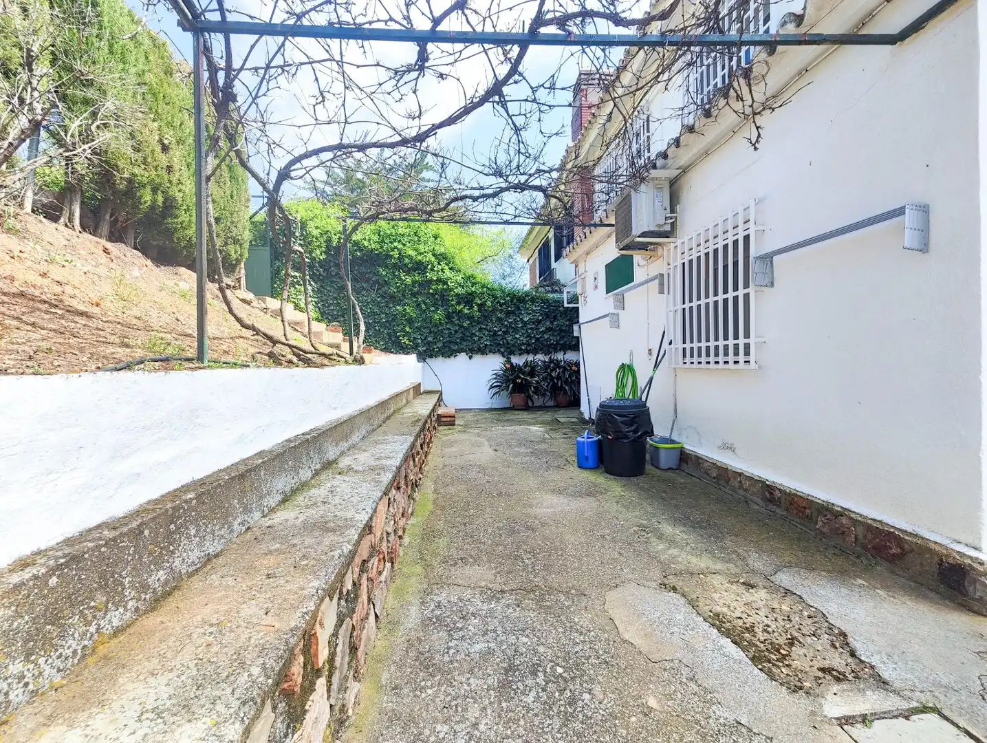 Vista exterior de Casa o chalet en venta en Puertollano con Aire acondicionado, Calefacción y Jardín privado