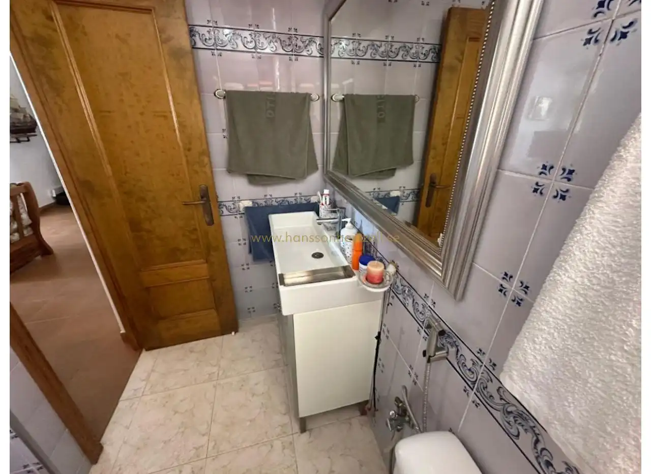 Baño de Apartamento en venta en Torrevieja