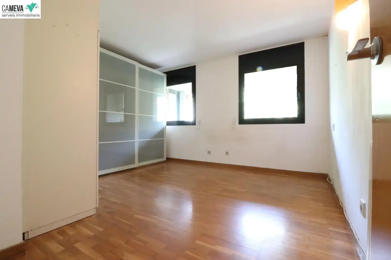 Bedroom of Flat for sale in Sabadell  with Air Conditioner, Heating and Storage room