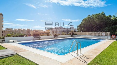 Foto 3 de Piso en venta en Molino de Viento, Puerto Deportivo, Fuengirola