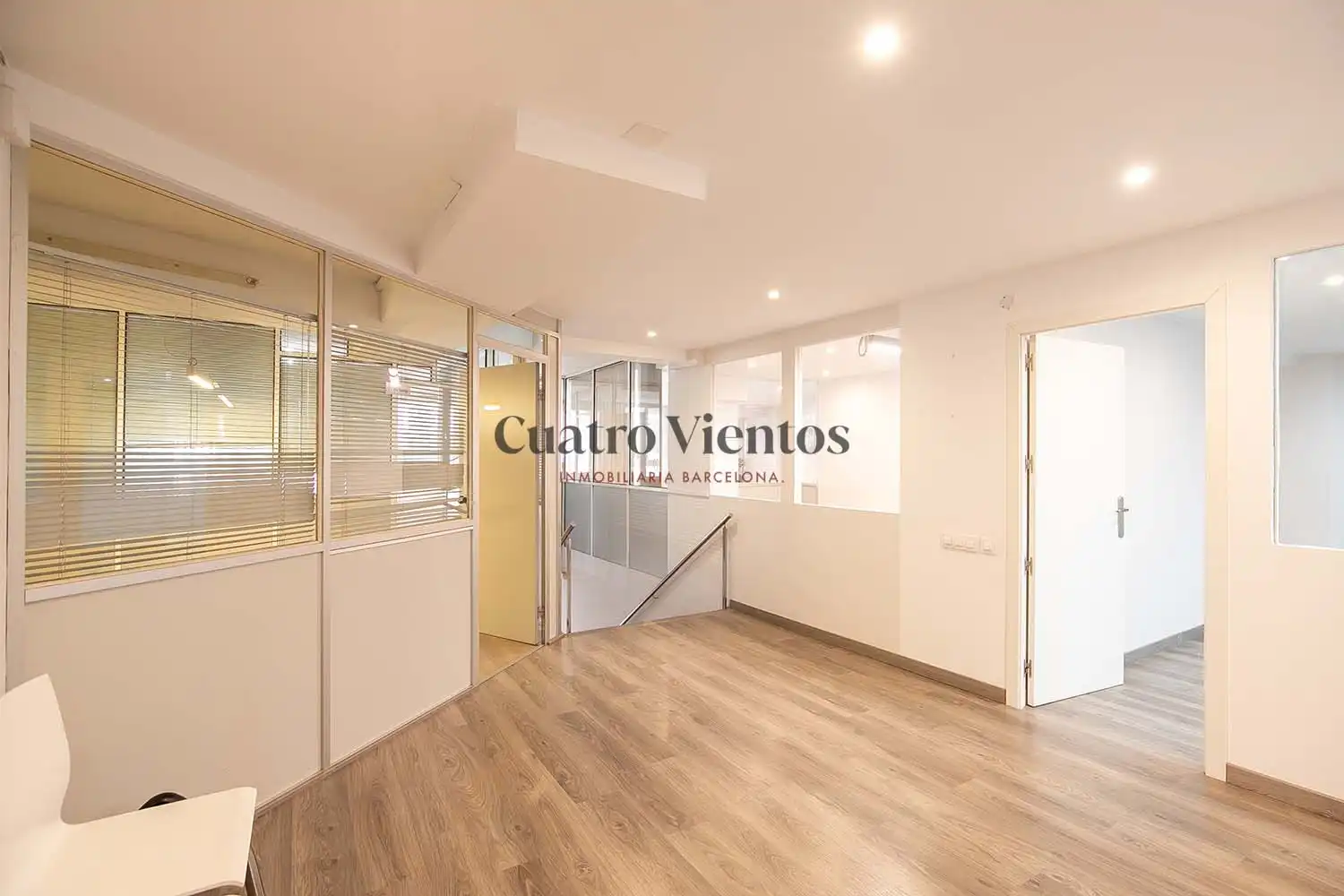 Office for sale in Barcelona  with Air Conditioner and Heating
