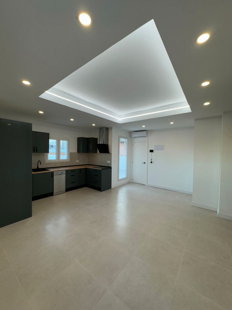 Cuina de Pis en venda en Piles amb Aire condicionat, Terrassa i Moblat