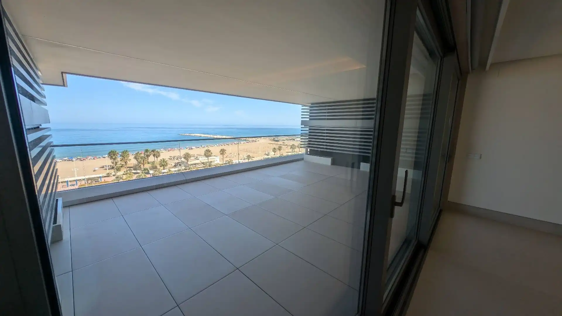 Apartamento de alquiler en Martín Carpena - Torre del Río