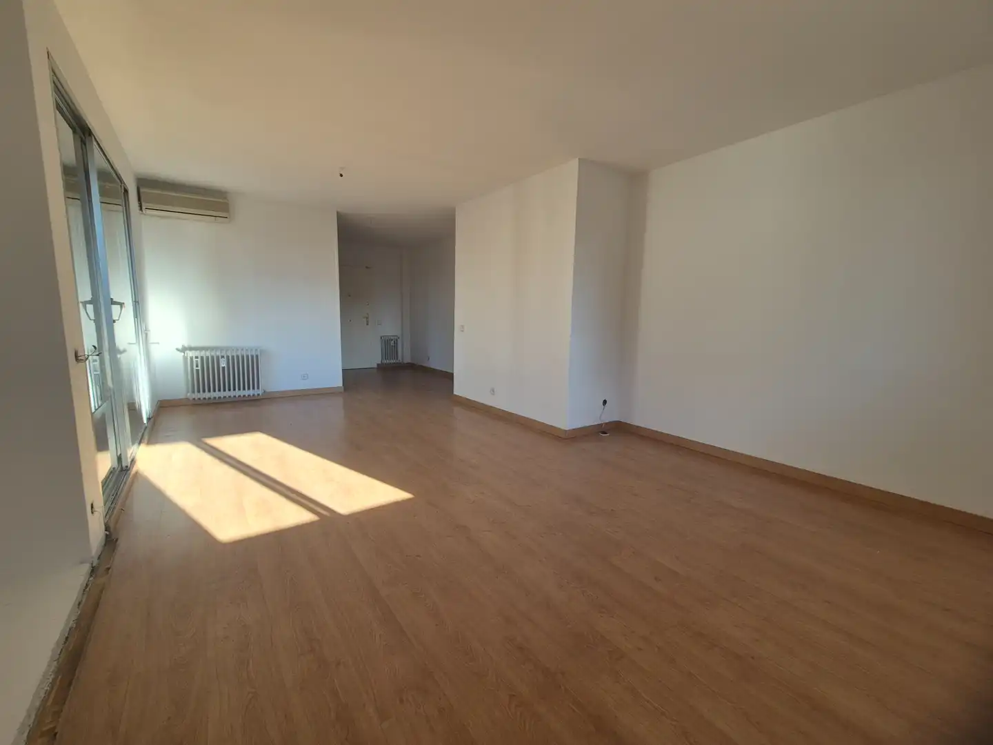 Living room of Attic for sale in Madrid  with Air Conditioner, Heating and Terrace