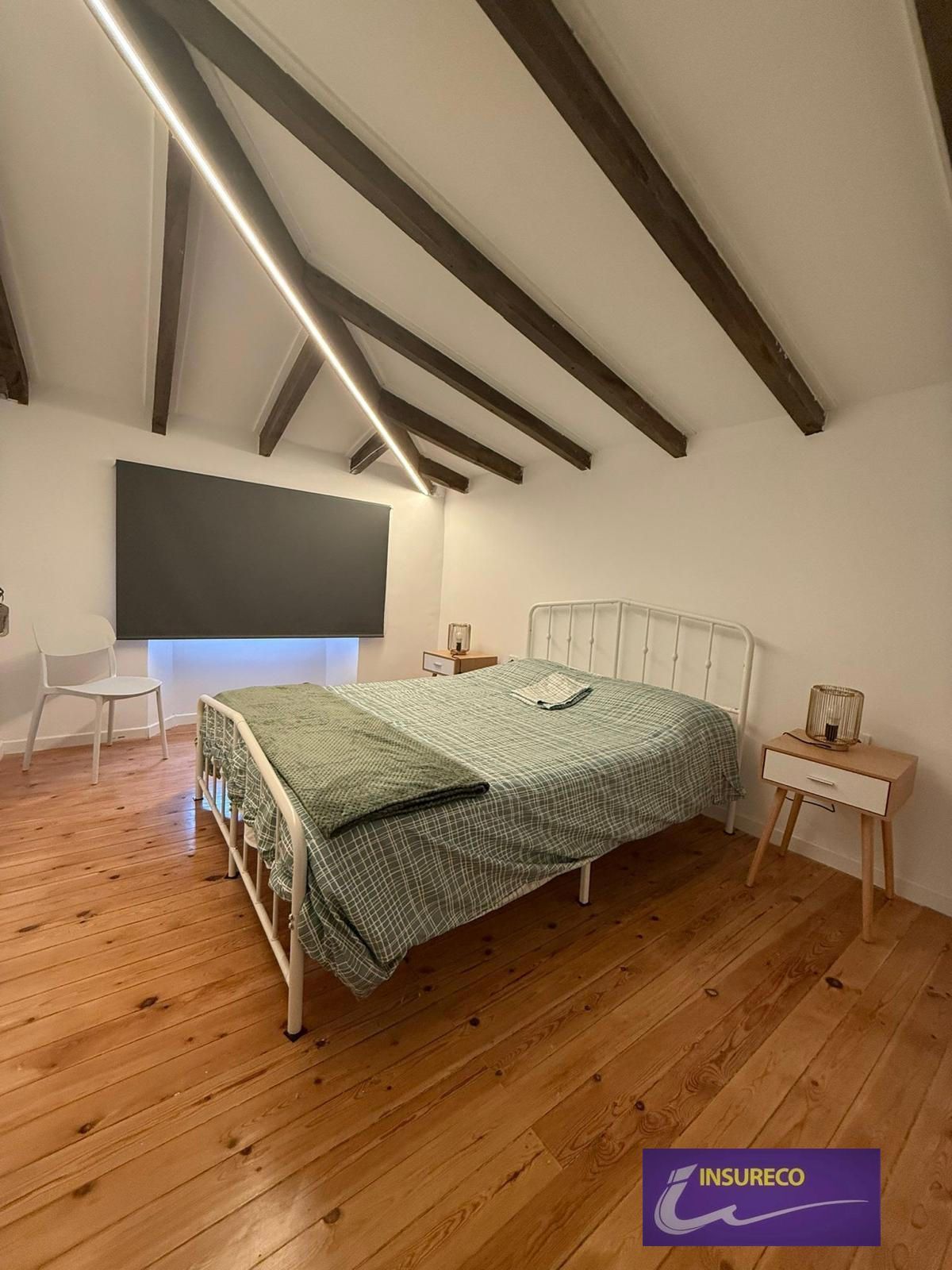 Dormitori de Pis en venda en León Capital  amb Calefacció i Traster