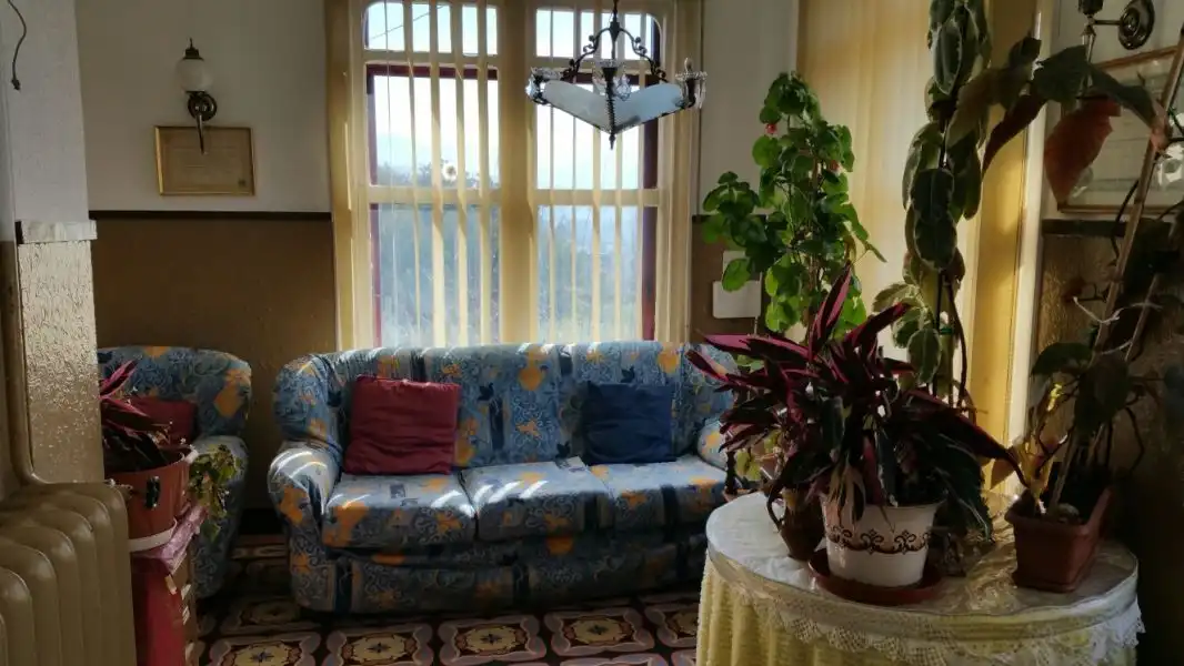 Sala de estar de Finca rústica en venta en Ponferrada con Calefacción, Jardín privado y Terraza