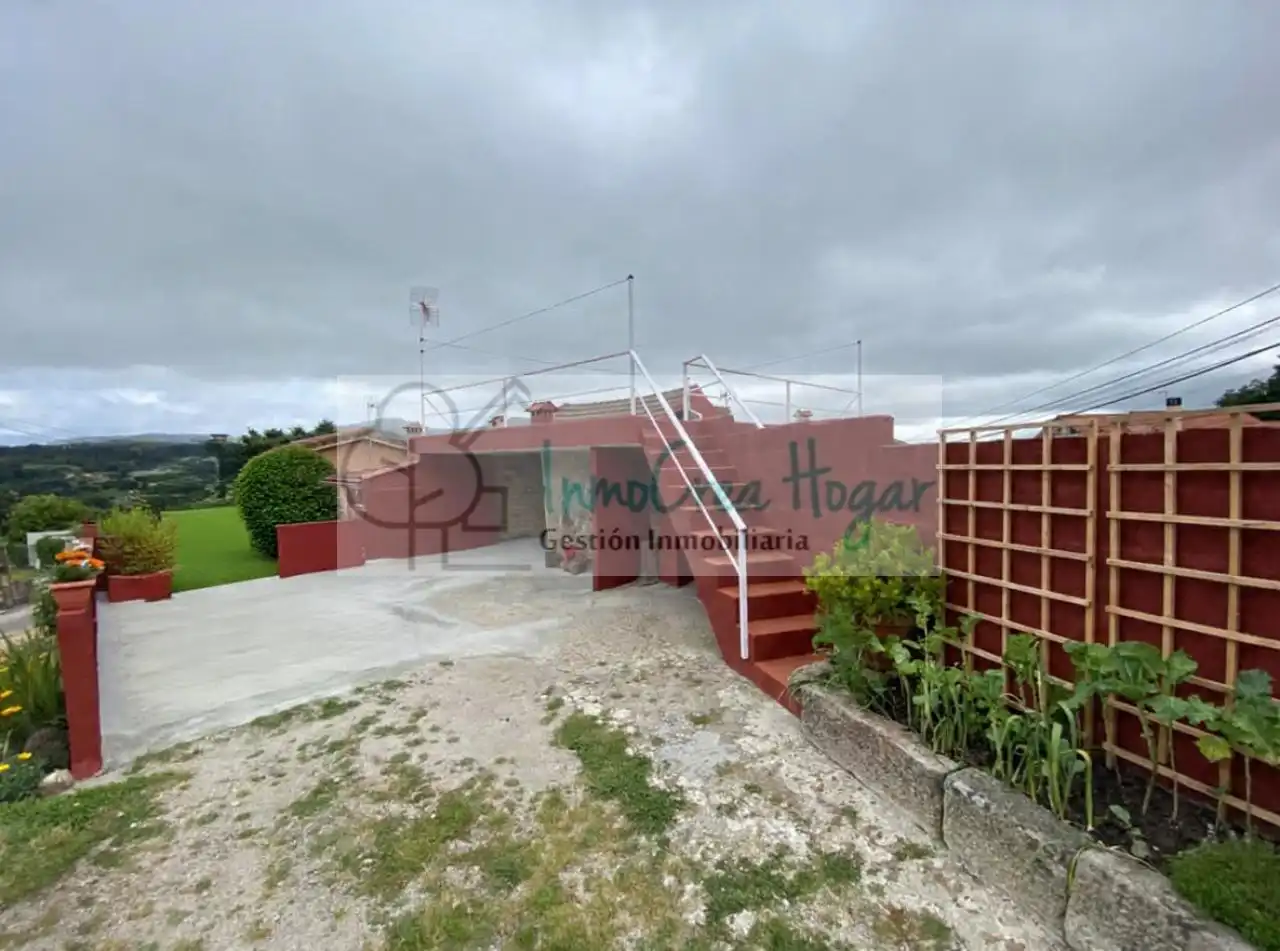 Vista exterior de Casa o chalet en venta en Vigo  con Terraza, Trastero y Amueblado