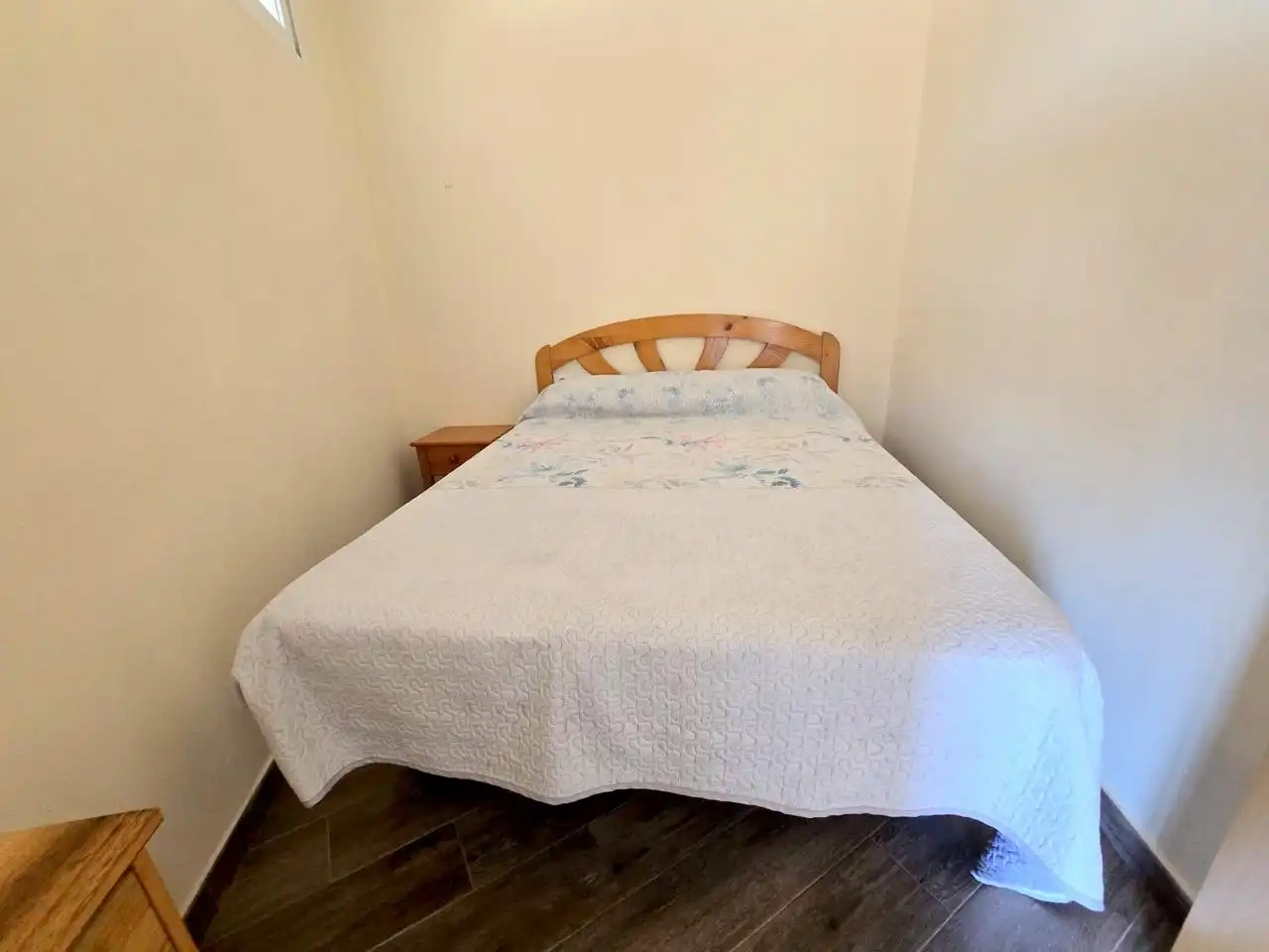 Dormitori de Apartament en venda en Gandia amb Aire condicionat, Terrassa i Moblat