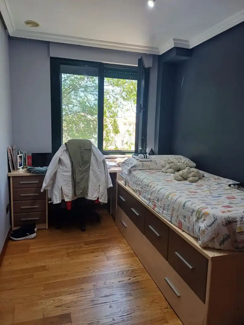 Schlafzimmer von Wohnung zum Verkauf in Salamanca mit Abstellraum
