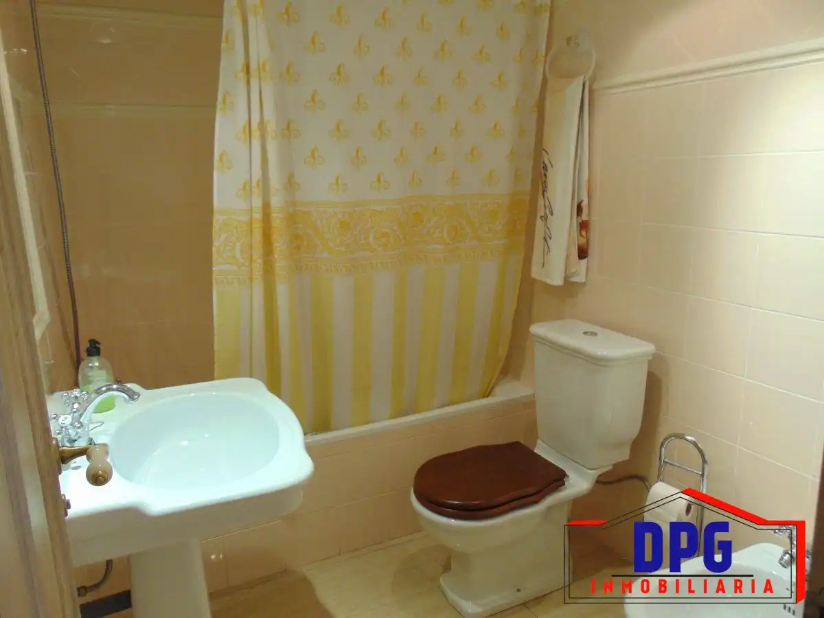 Baño de Apartamento en venta en Garrucha con Aire acondicionado, Terraza y Amueblado