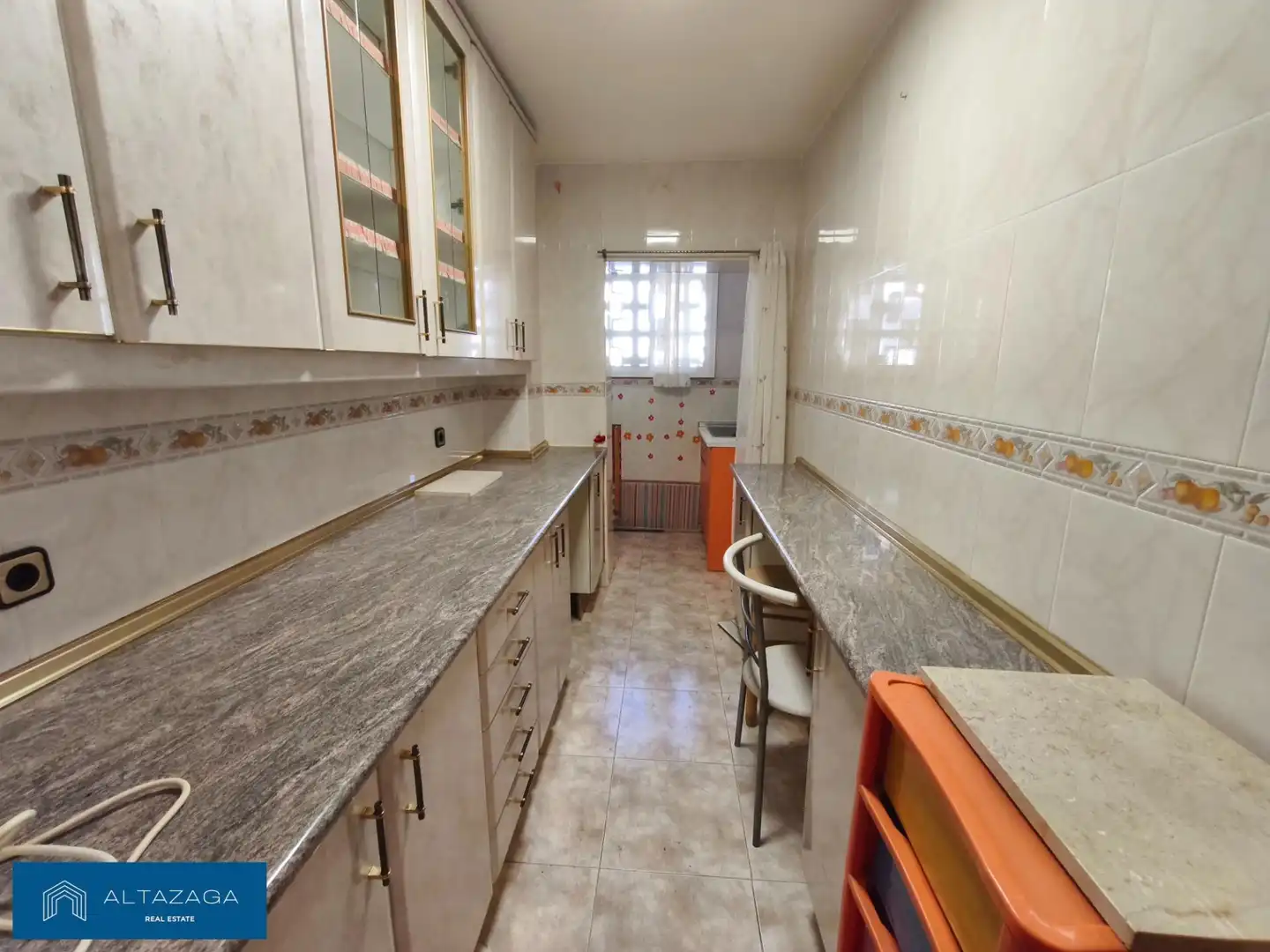 Cocina de Piso en venta en Alcobendas con Aire acondicionado, Calefacción y Jardín privado