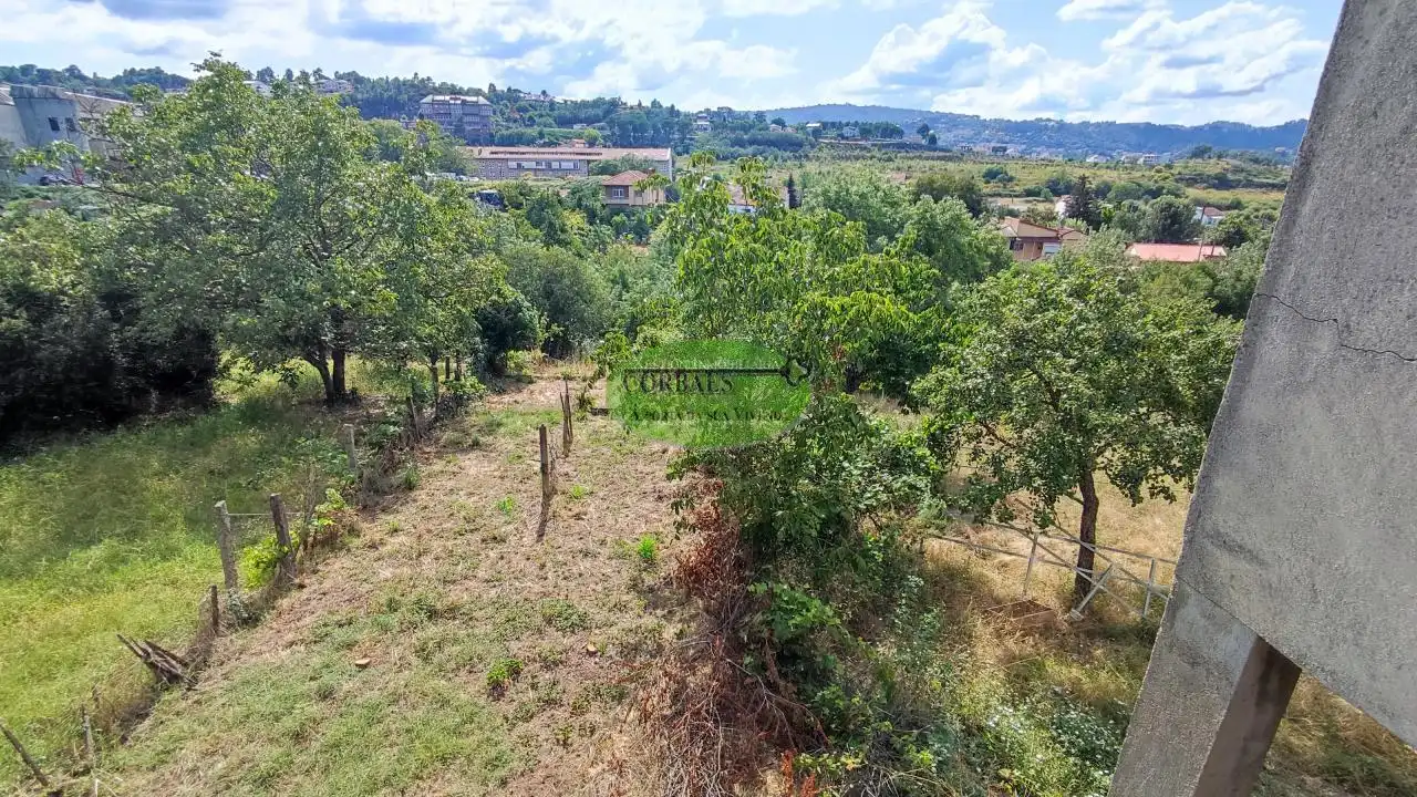 Casa o xalet en venda en Ourense Capital  amb Jardí privat