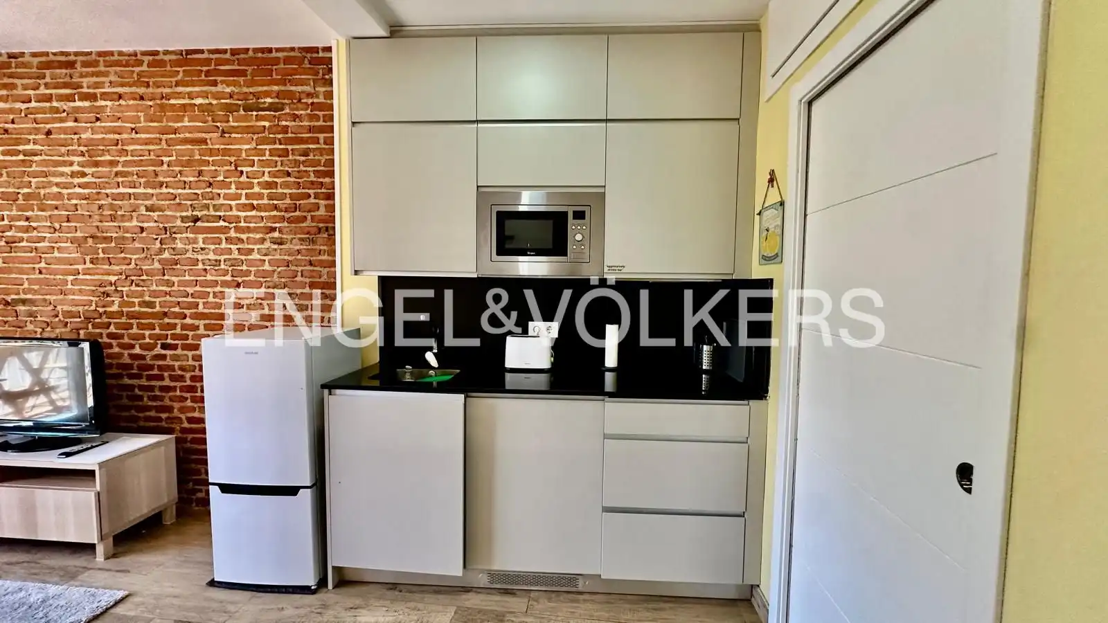 Kitchen of Flat for rent in Madrid  with Air Conditioner, Heating and Furnished