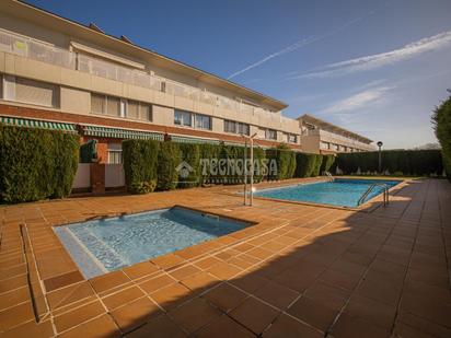 Piscina de Casa adosada en venda en Premià de Mar amb Terrassa