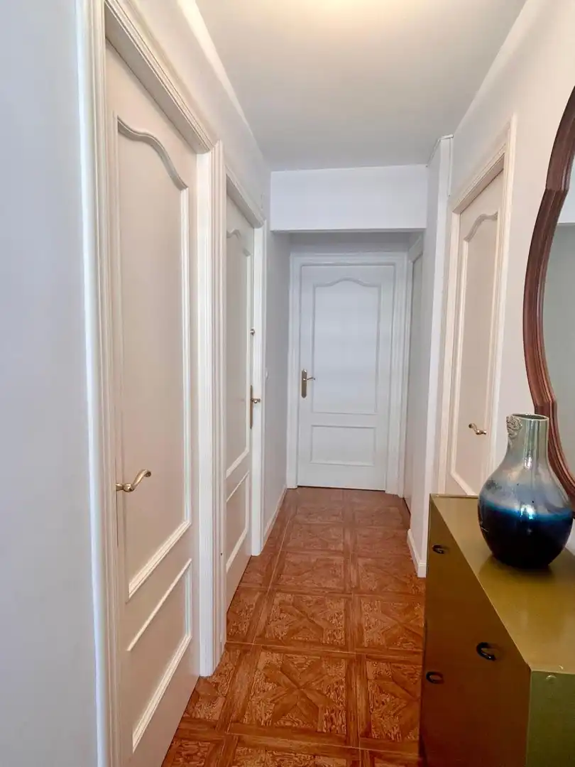 Wohnung zur Miete in Laredo mit Heizung, Terrasse und Möbliert