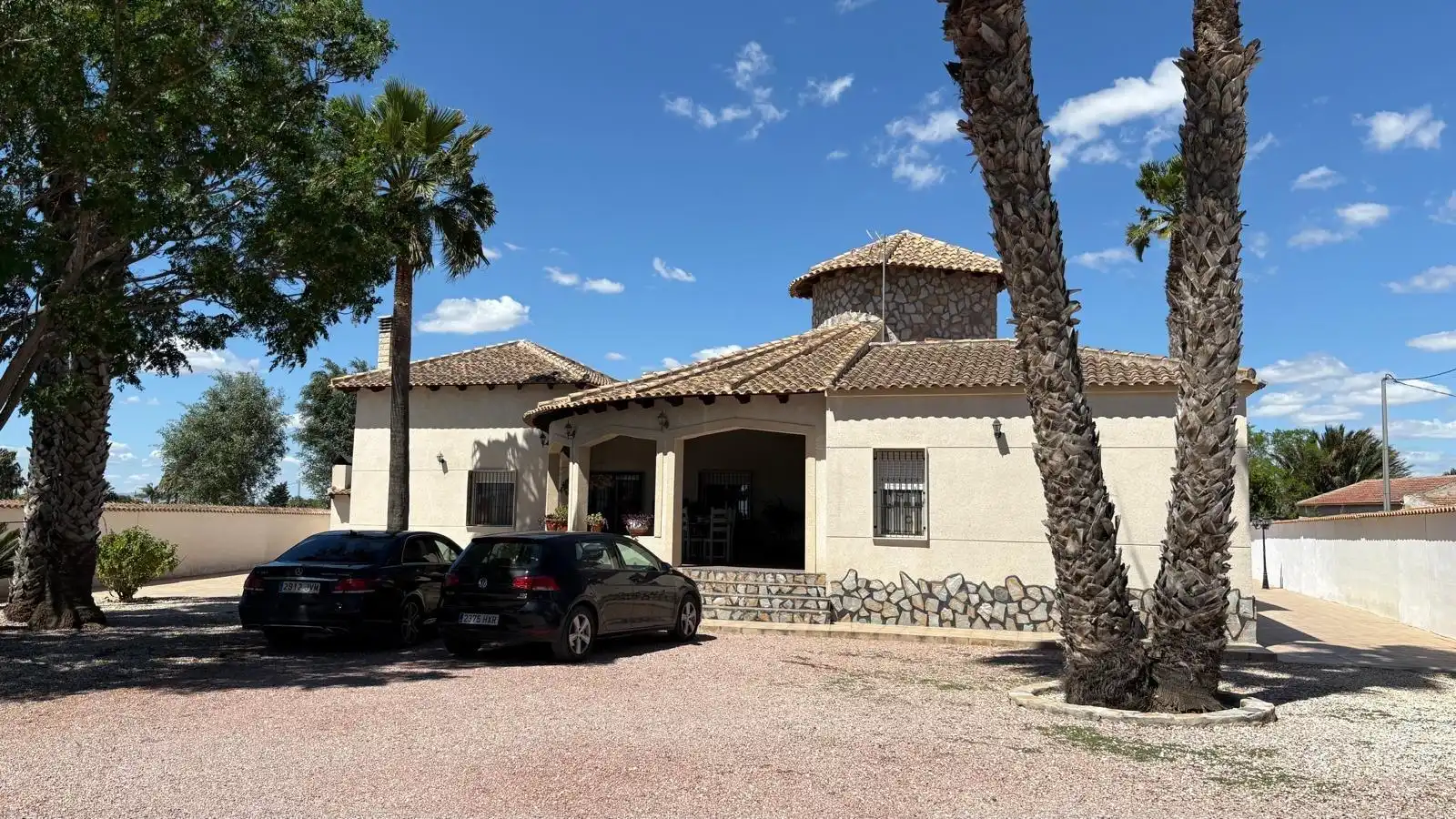 Vista exterior de Casa o chalet en venta en Catral con Jardín privado, Piscina y Amueblado