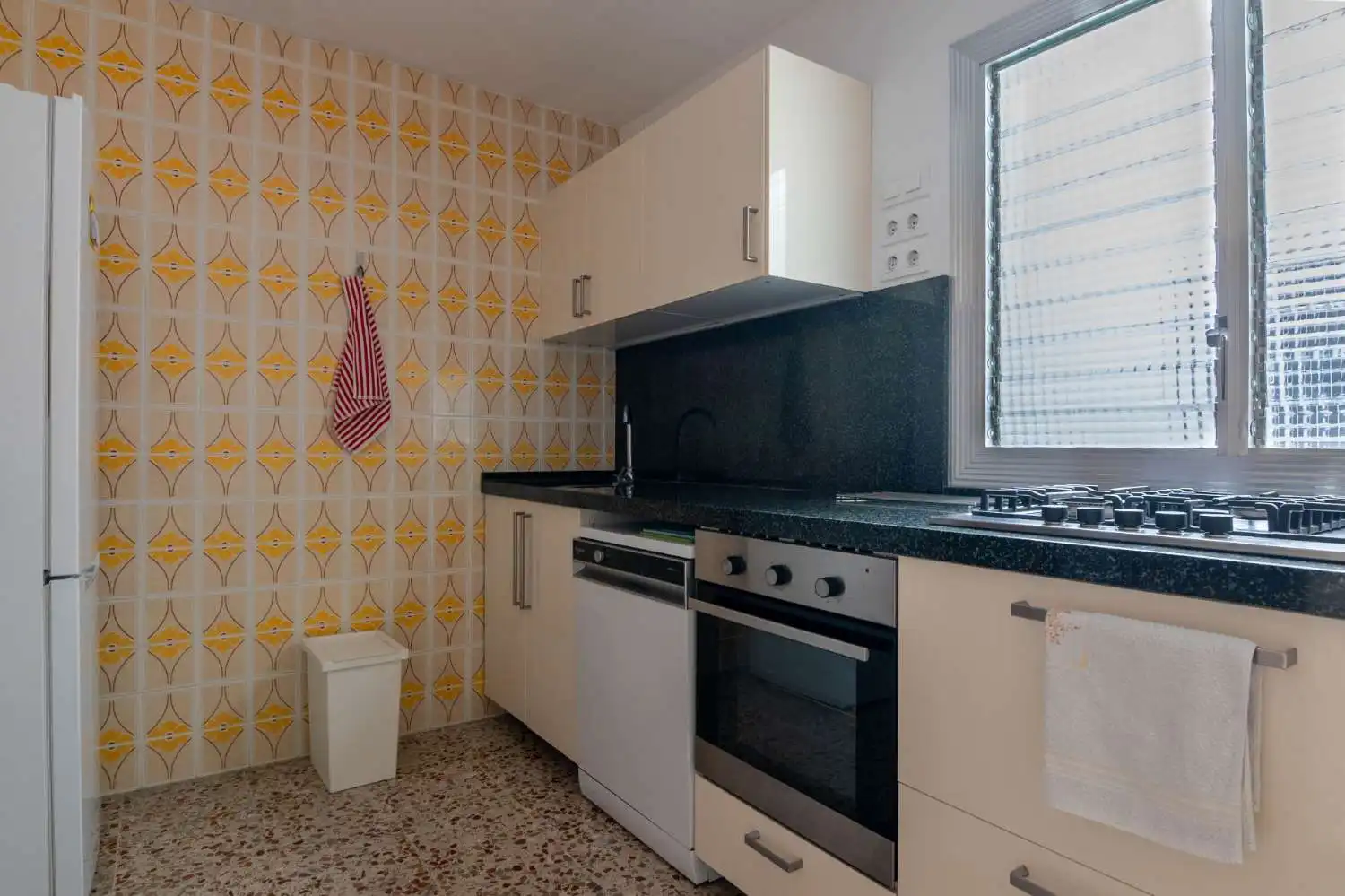 Kitchen of Apartments for sale in Salobreña  with Terrace and Furnished