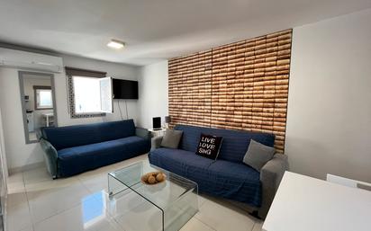 Sala d'estar de Apartament en venda en Marbella