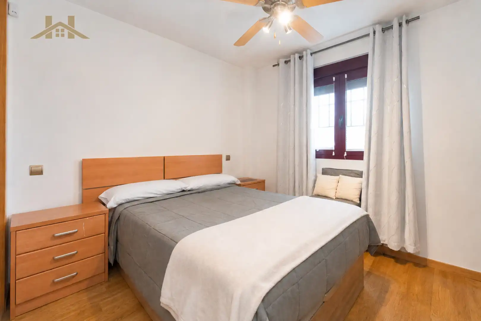 Bedroom of Flat for sale in Valdemorillo  with Air Conditioner, Heating and Storage room