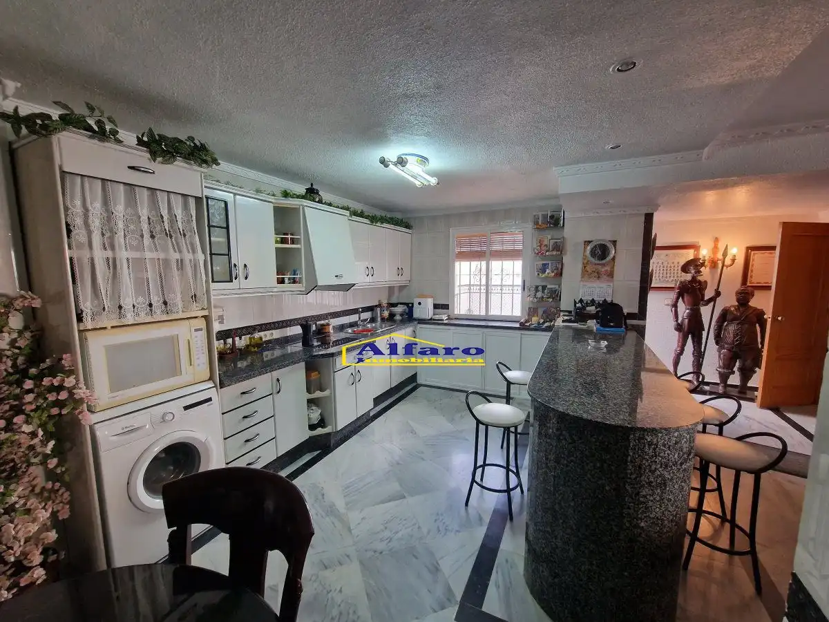 Cocina de Casa adosada en venta en Almonte con Terraza, Trastero y Balcón