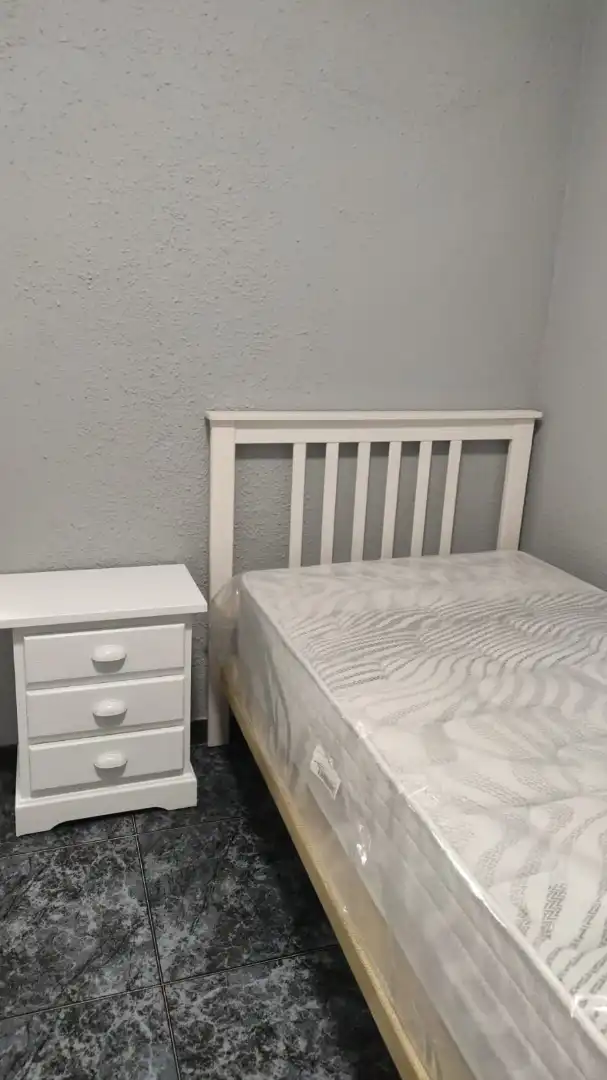 Habitación de Piso de alquiler en Jaén con Amueblado