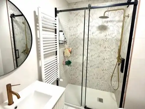 Bathroom of Flat for sale in Barrio de Salamanca