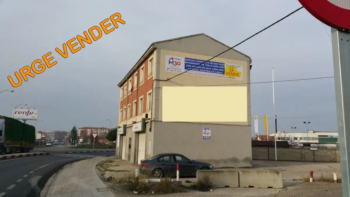 Vista exterior de Casa o xalet en venda en Miranda de Ebro amb Traster