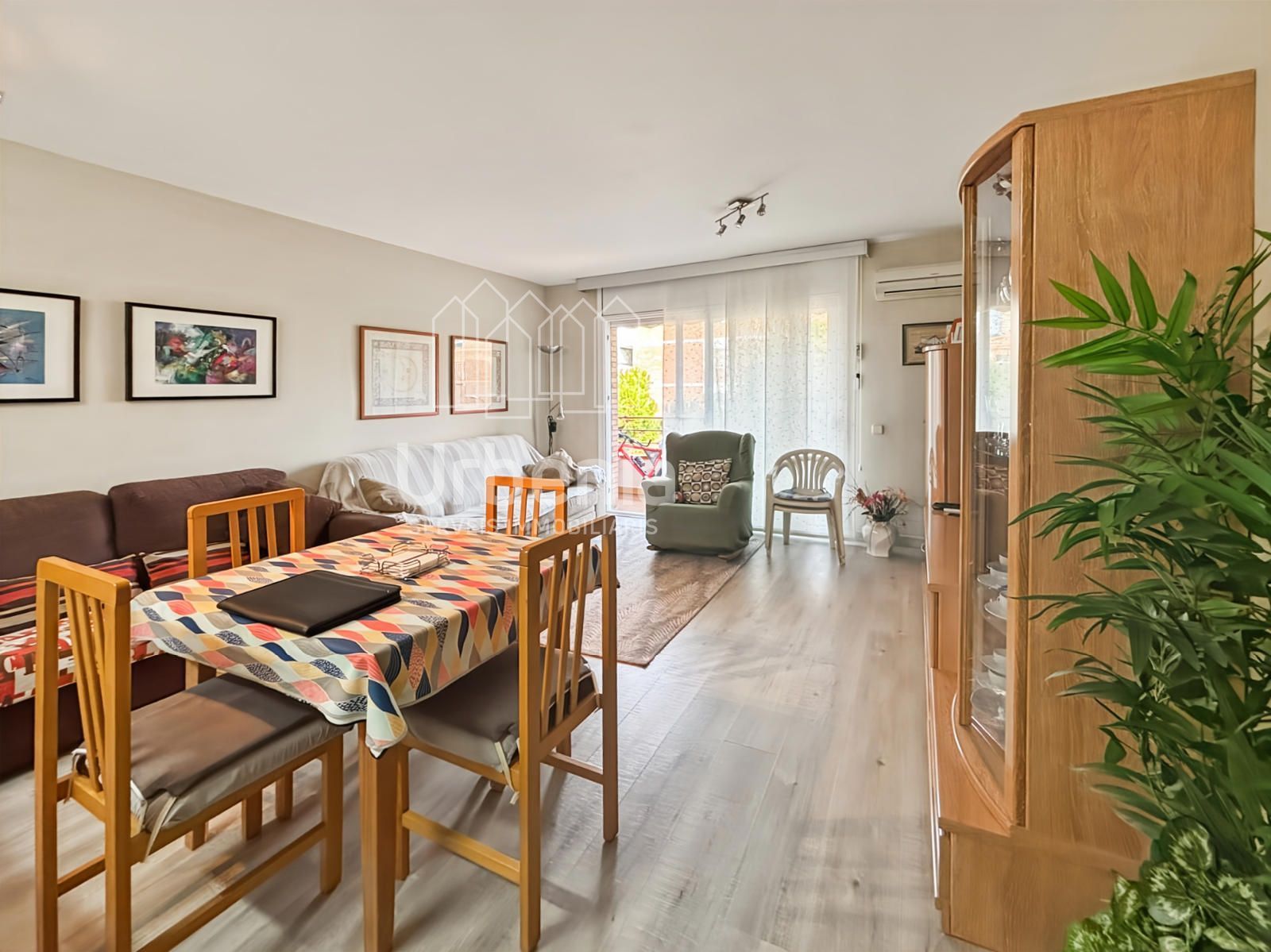 Living room of Flat for sale in Pineda de Mar  with Air Conditioner, Terrace and Swimming Pool