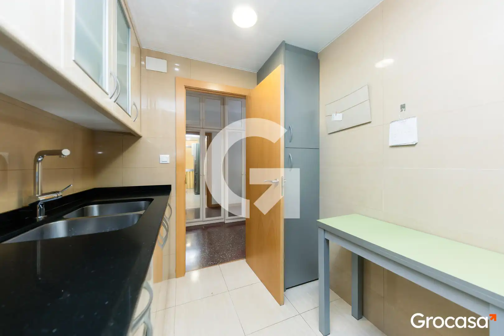 Cocina de Piso en venta en El Prat de Llobregat con Horno y Balcón