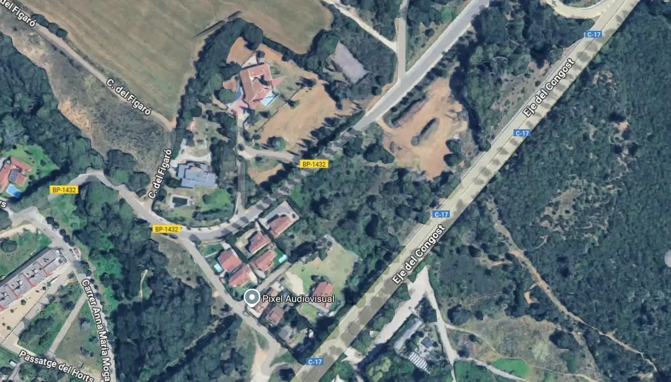 Casa con jardín en venta en Carretera ST.LLORENÇ SAV-LLINARS