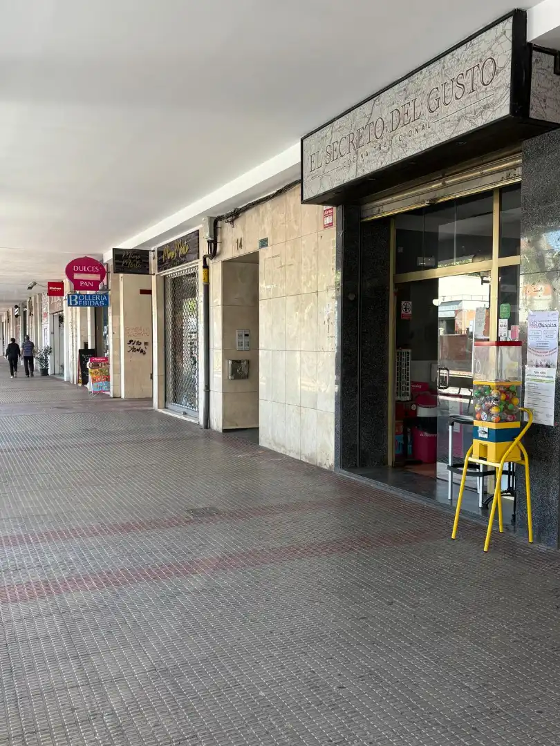 Commercial properties for sale in  Logroño  with Air Conditioner, Heating and Terrace