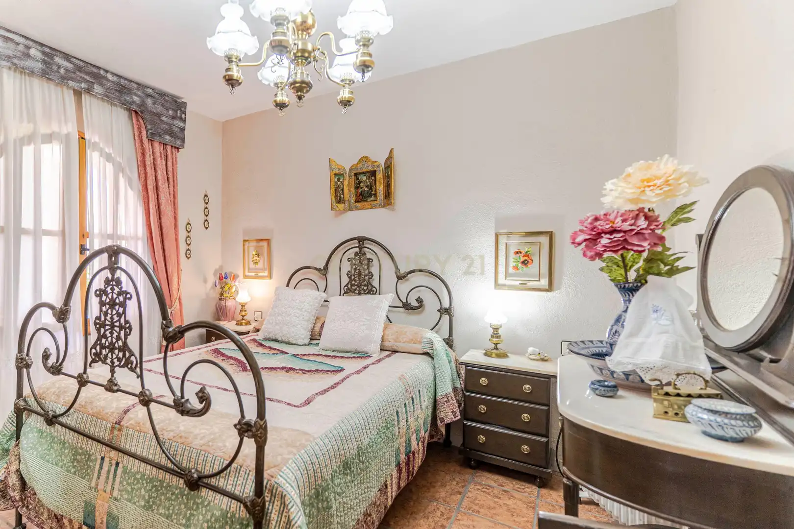Habitación de Casa o chalet en venta en Güéjar Sierra con Jardín privado, Trastero y Piscina