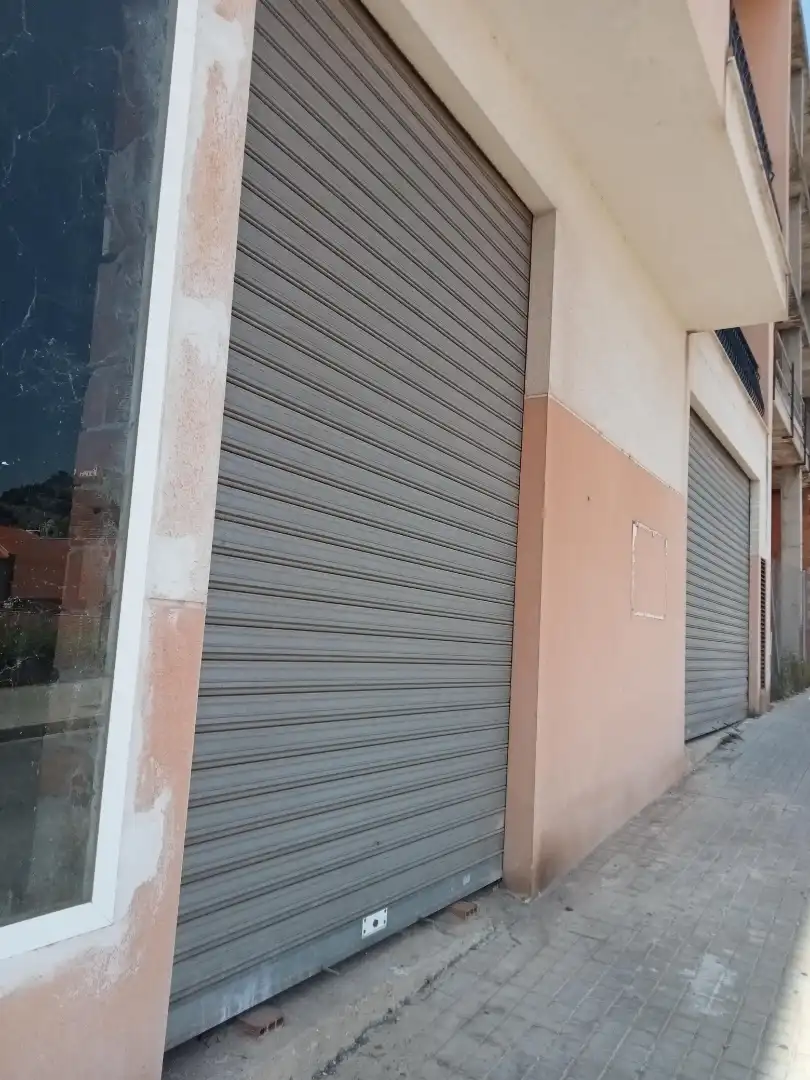 Local comercial en venda a Calle Poeta Ernesto Nebot, imagen 2