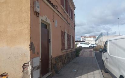 Exterior view of House or chalet for sale in León Capital   with Storage room