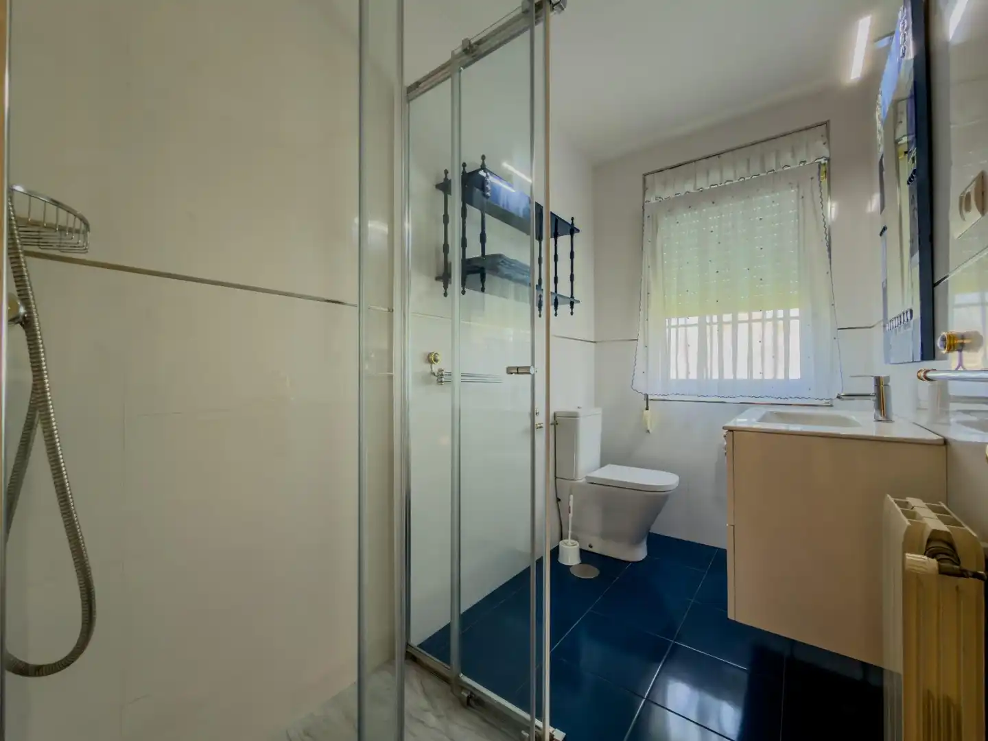 Baño de Casa o chalet de alquiler en Camargo con Calefacción, Jardín privado y Terraza