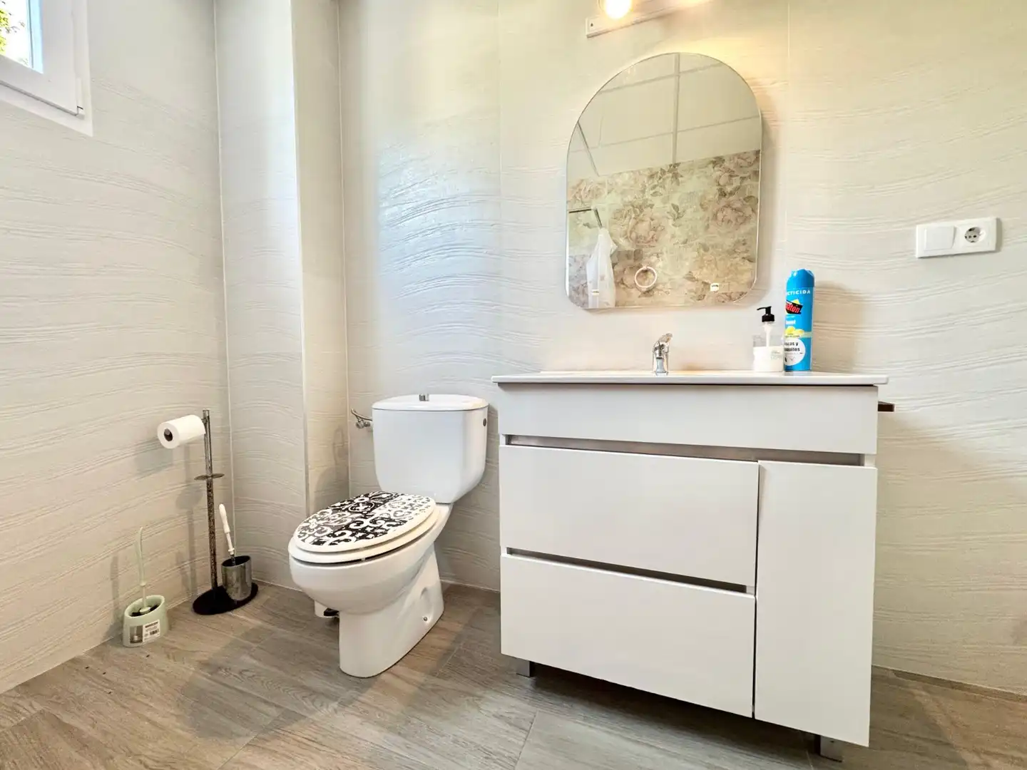 Bathroom of Country homes for rent in Caravaca de la Cruz  with Furnished