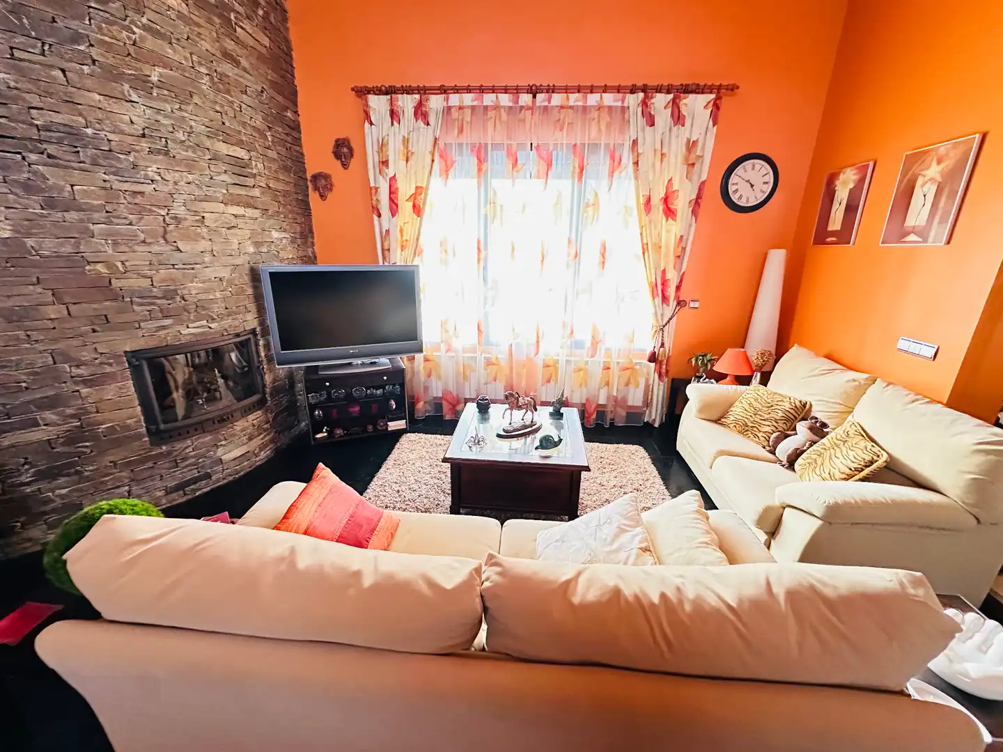 Sala de estar de Casa o chalet en venta en Mojados con Calefacción, Jardín privado y Terraza