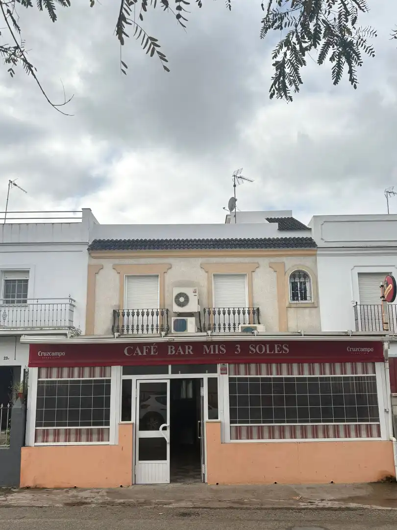 Vista exterior de Casa adosada en venda en Villamartín amb Aire condicionat, Calefacció i Terrassa